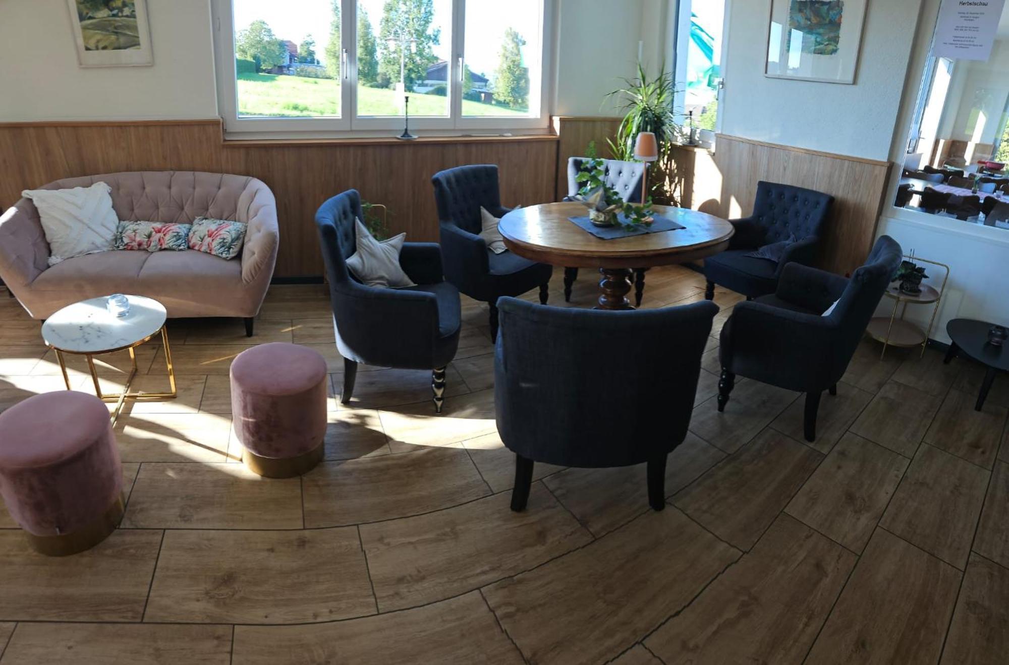 Mbar Hotel Altnau Buitenkant foto